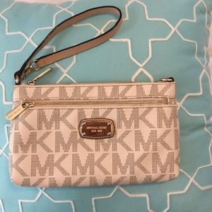 Michael Kors Wristlet